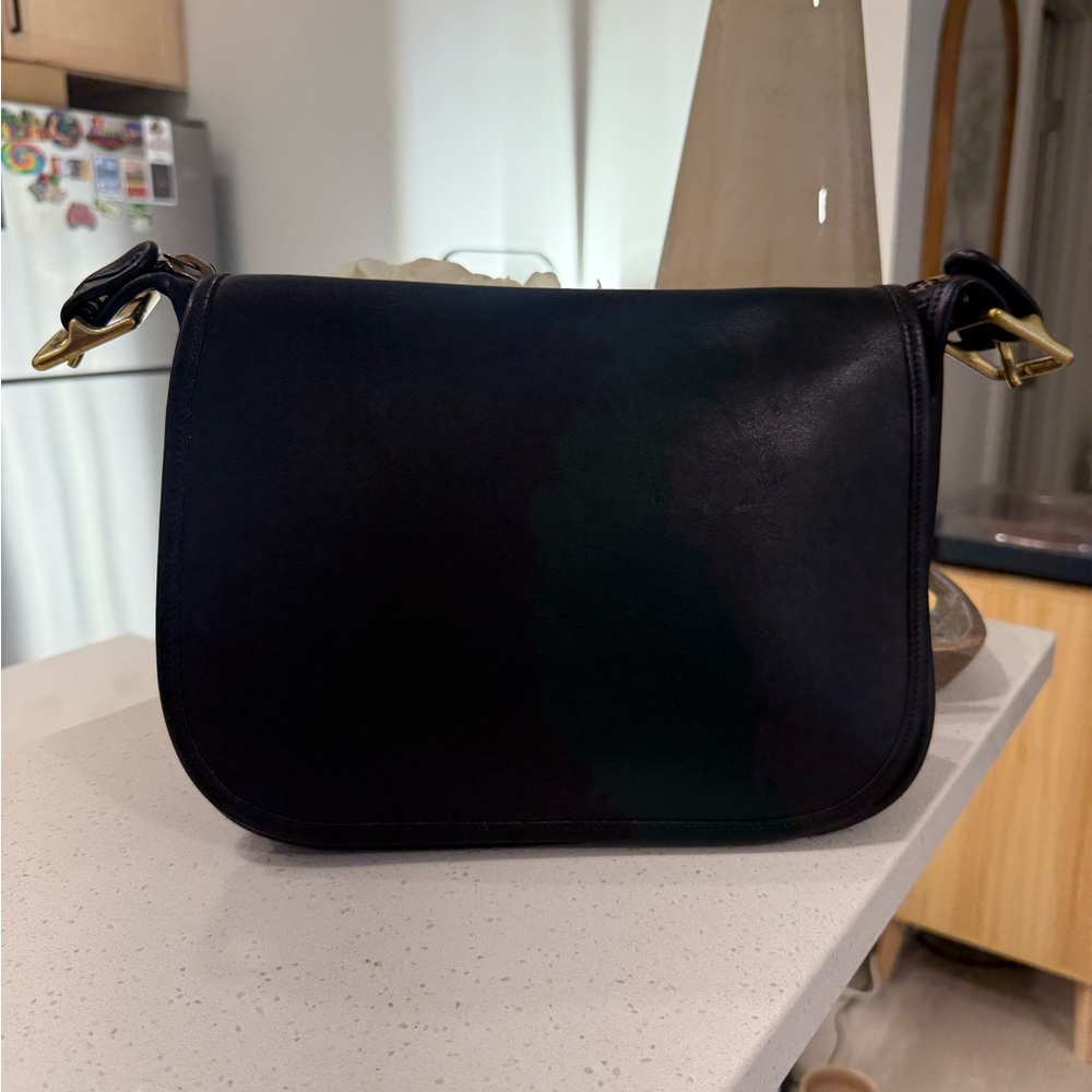 ‼️SOLD‼️Vintage Coach Patricia Legacy. 

Beautiful, clean vintage leather bag.